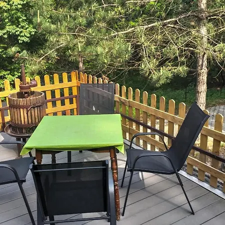 Erdő Mélyén Házikó Сasa de vacaciones *